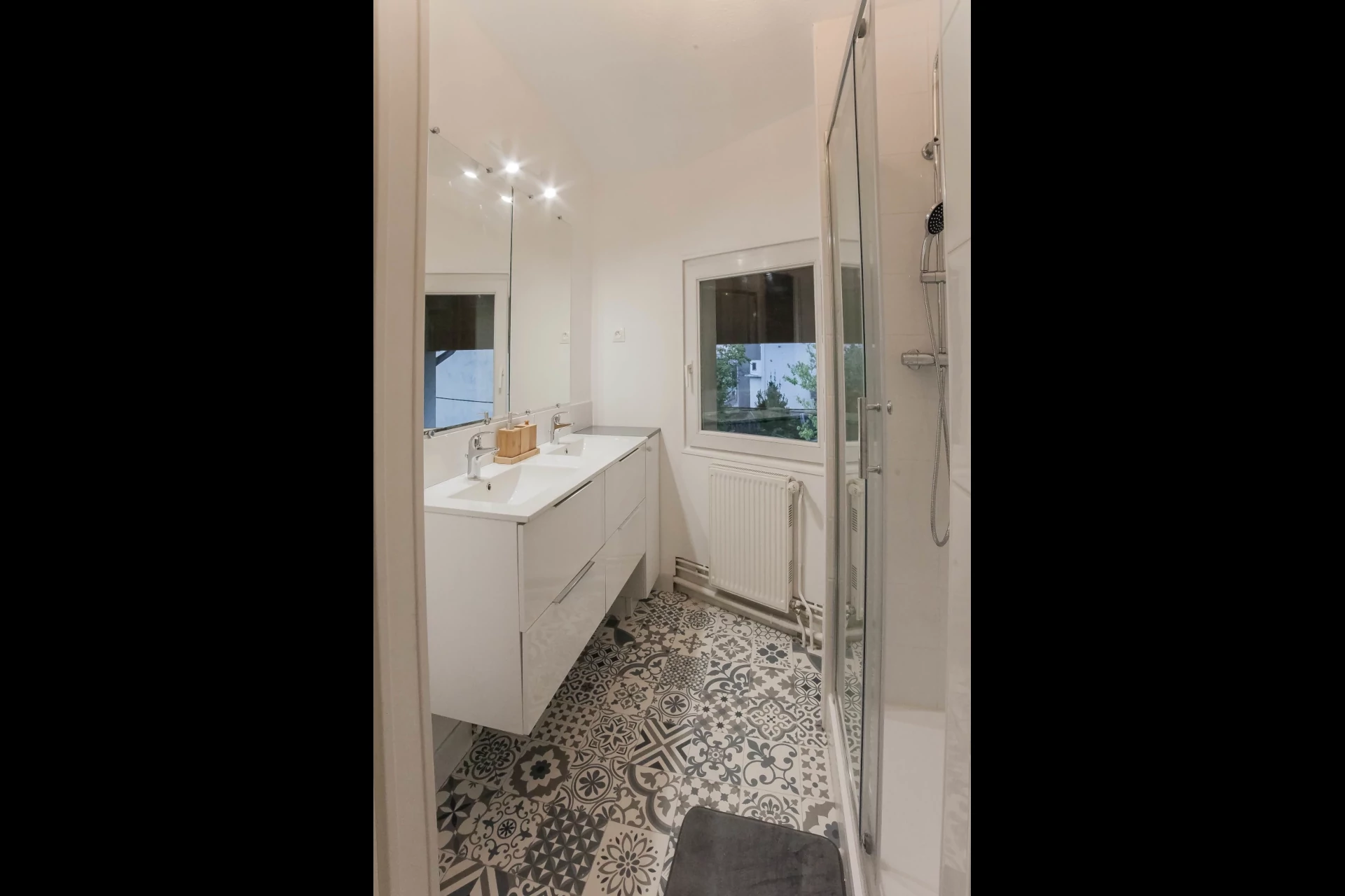 Salle de bain T5 colocation Lafargues Limoges
